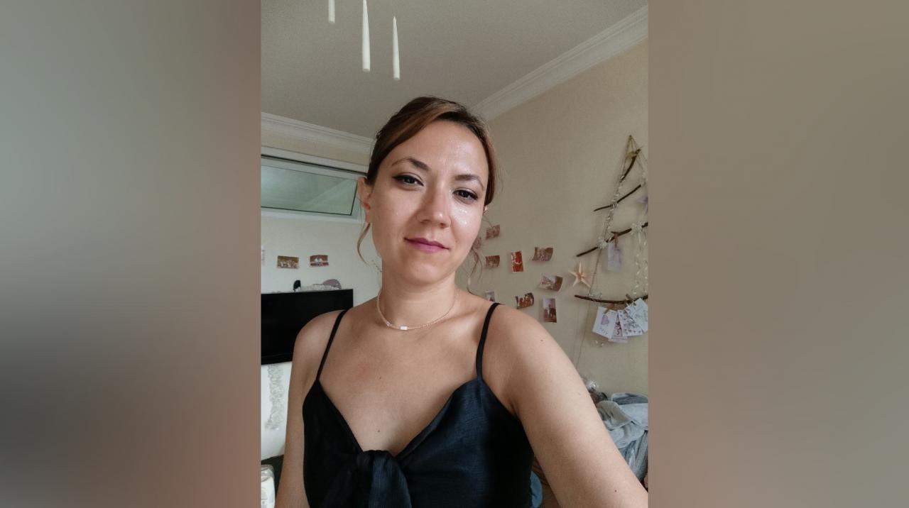 Webcam chat profile for HoneySmile: Ask about my Hobbies