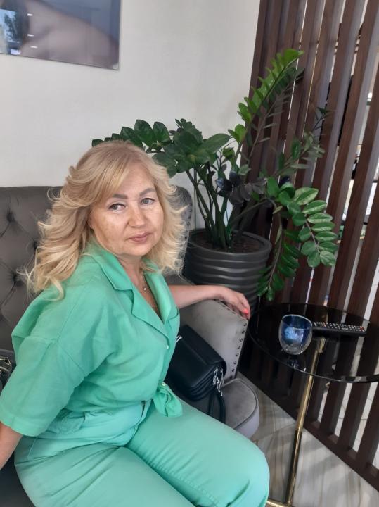 Webcam chat profile for MelanieBlonde: Ask about my other interests