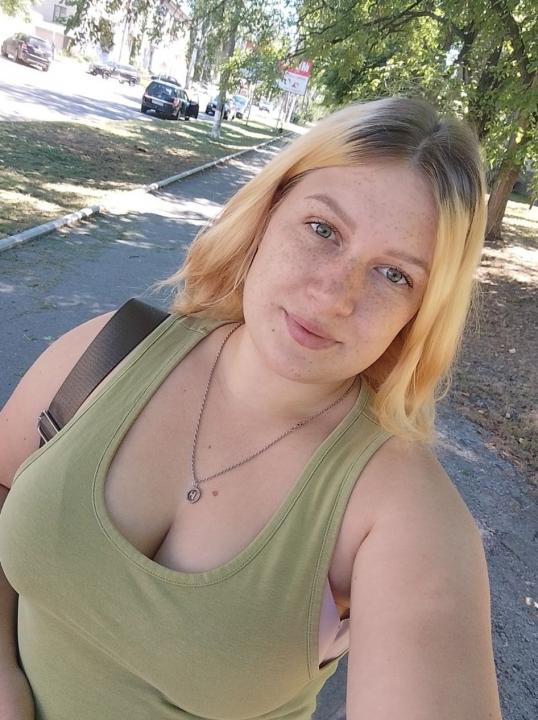 Webcam chat profile for Amarisse: Ask about my other interests
