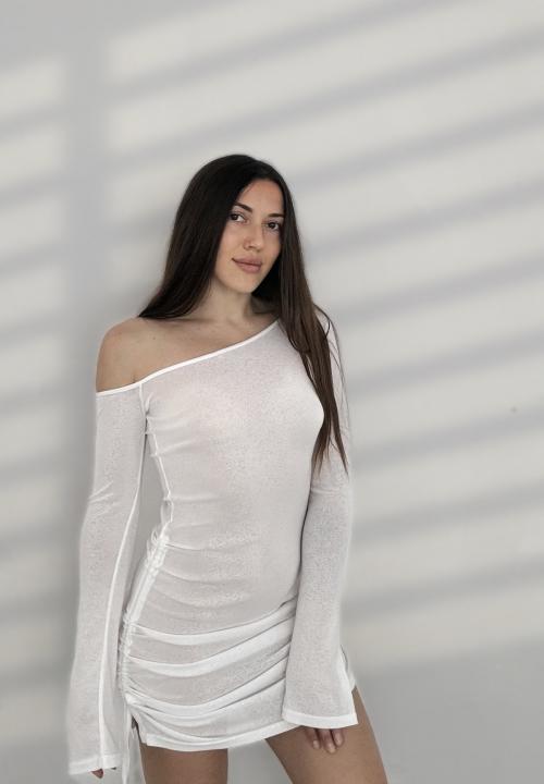 Webcam chat profile for SweetTi: Ask about my other activities