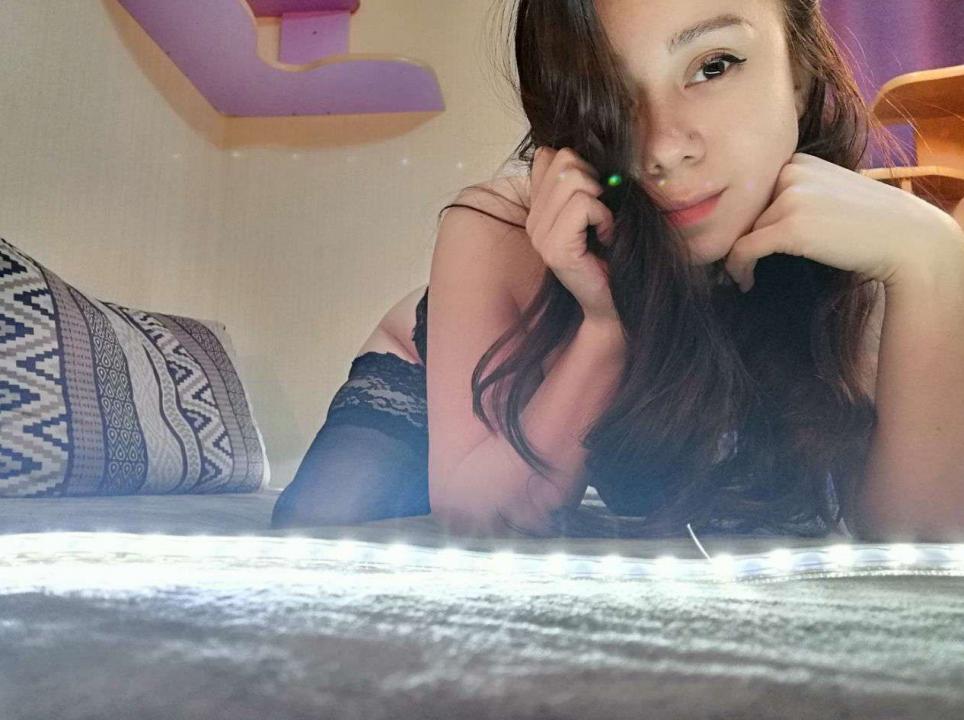 Webcam chat profile for AlinaXRose: Dominatrix