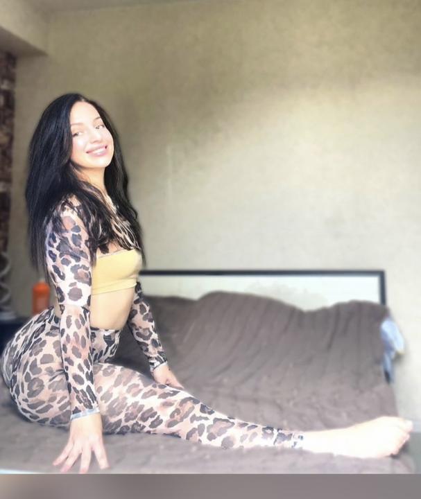 Webcam chat profile for Shakira