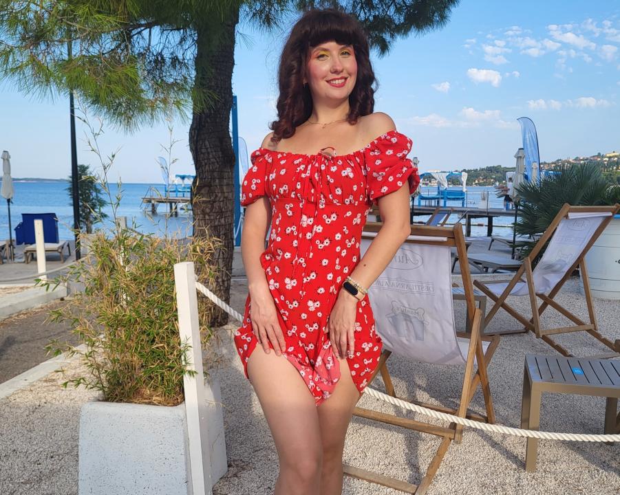 Webcam chat profile for Mesnice: Legs, feet & shoes