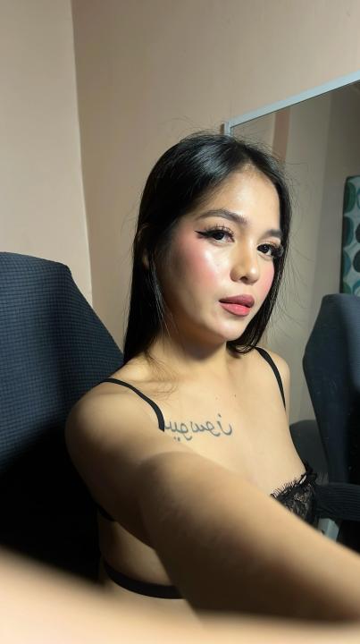 Webcam chat profile for SweetErika: Jerking off