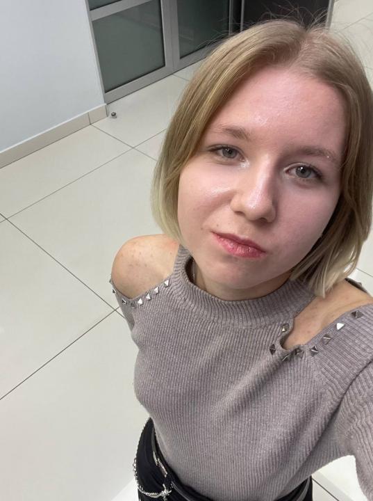 Webcam chat profile for gloriabubble: Ask about my other interests