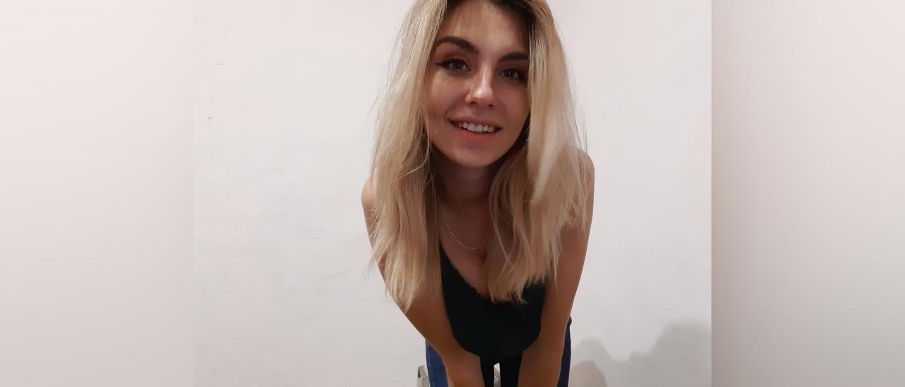 Webcam chat profile for BonnieCherrys: Leather