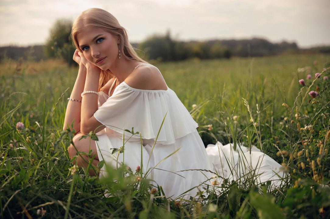 Webcam chat profile for ChloeLin: Leather