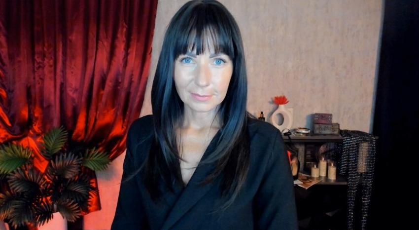 Webcam chat profile for MonicaCheerful: Dominatrix