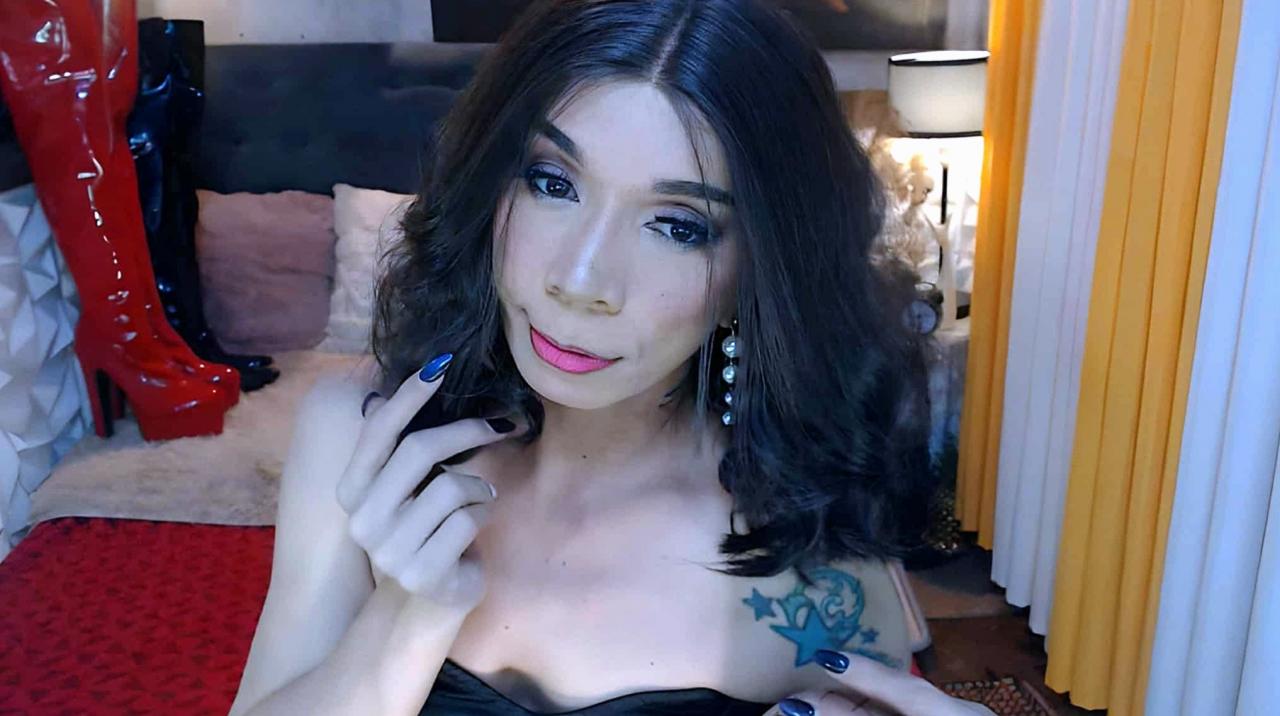 Webcam chat profile for CELINAFOX: Dominatrix