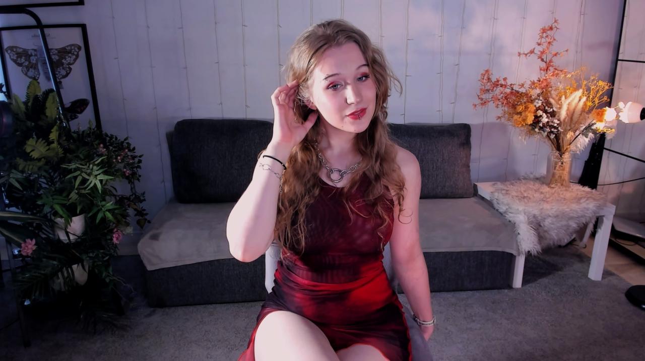Webcam chat profile for AstraMluse: Leather