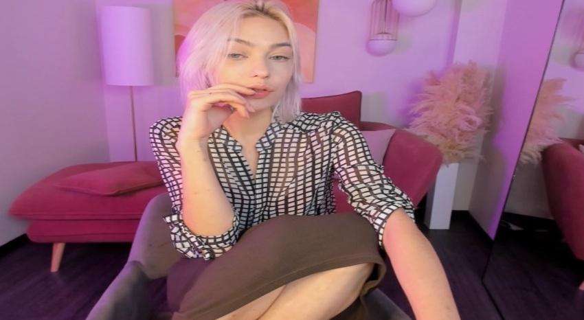 Webcam chat profile for AlysiaSun: Legs, feet & shoes