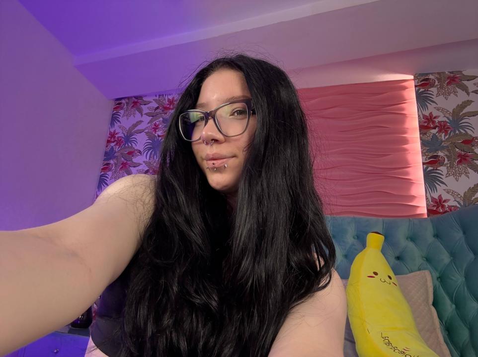 Webcam chat profile for AverySweet: Lingerie & stockings