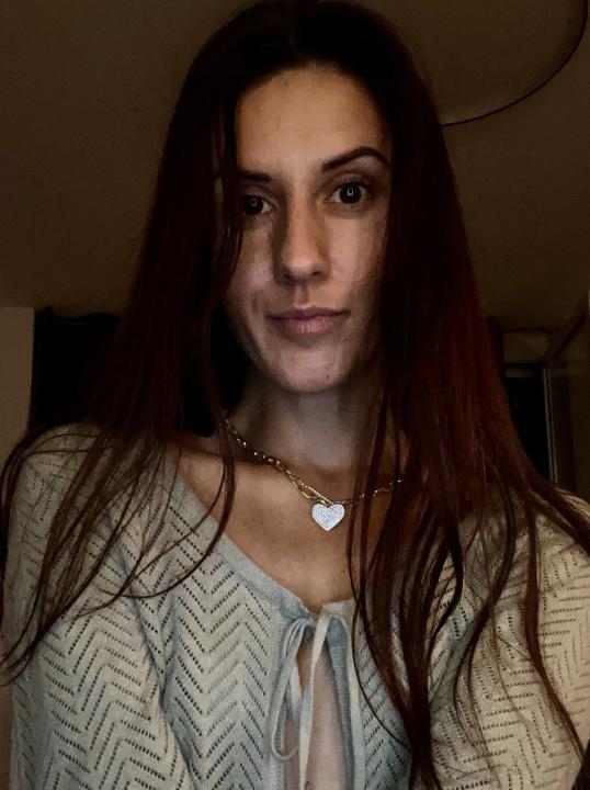 Webcam chat profile for SecretSunny: Travel