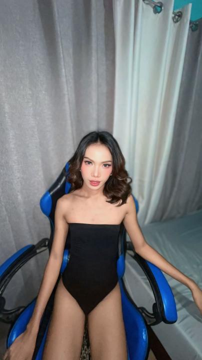 Webcam chat profile for HottestBabyGirl: Jerking off