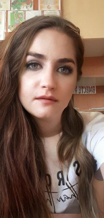 Webcam chat profile for Lyssandra: Travel