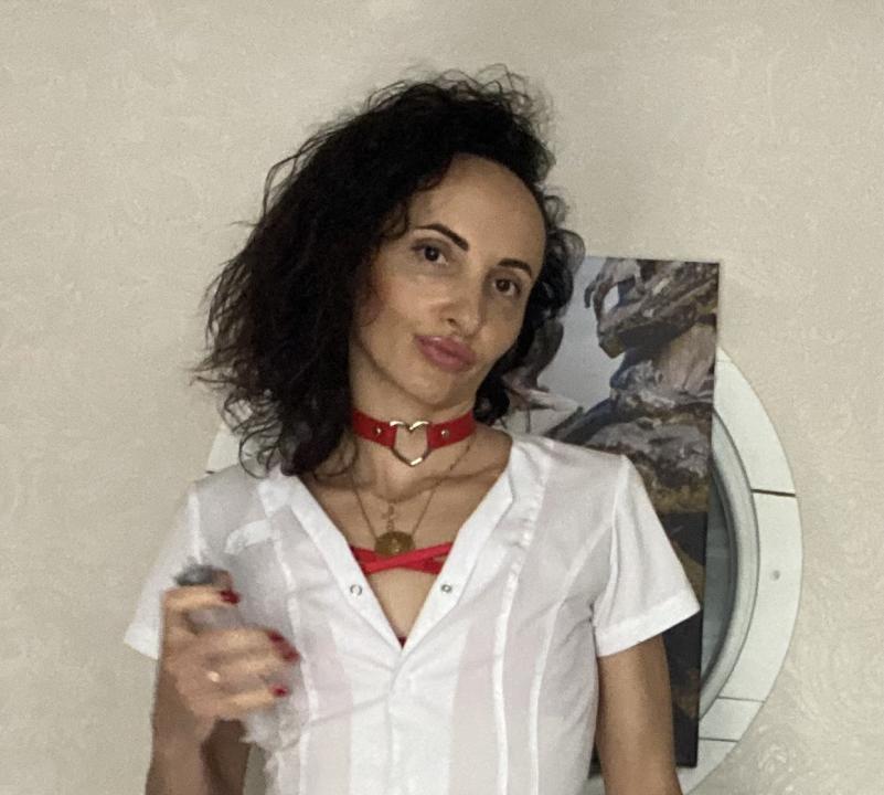 Webcam chat profile for EdenGrace: Ask about my Hobbies