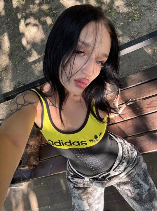 Webcam chat profile for Orielle: Ask about my Hobbies