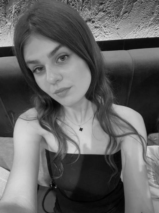 LIVE VideoChat with ElvaA
