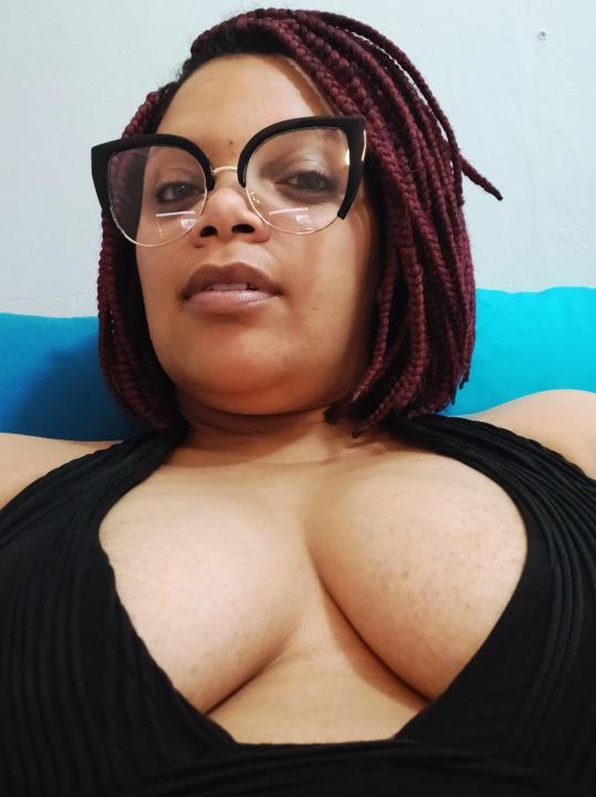 Webcam chat profile for MisslustXXX: Lingerie & stockings