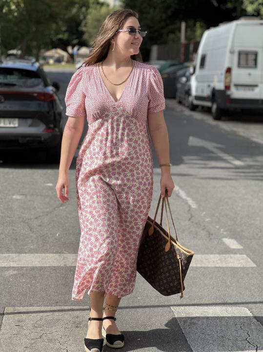 Webcam chat profile for Jeniya: Outfits