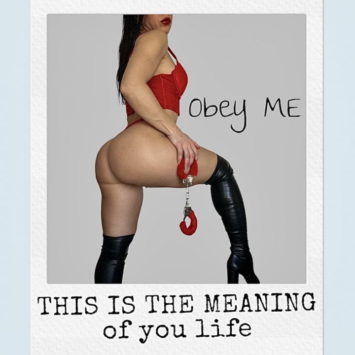 Webcam chat profile for KrissssCharming: Dominatrix