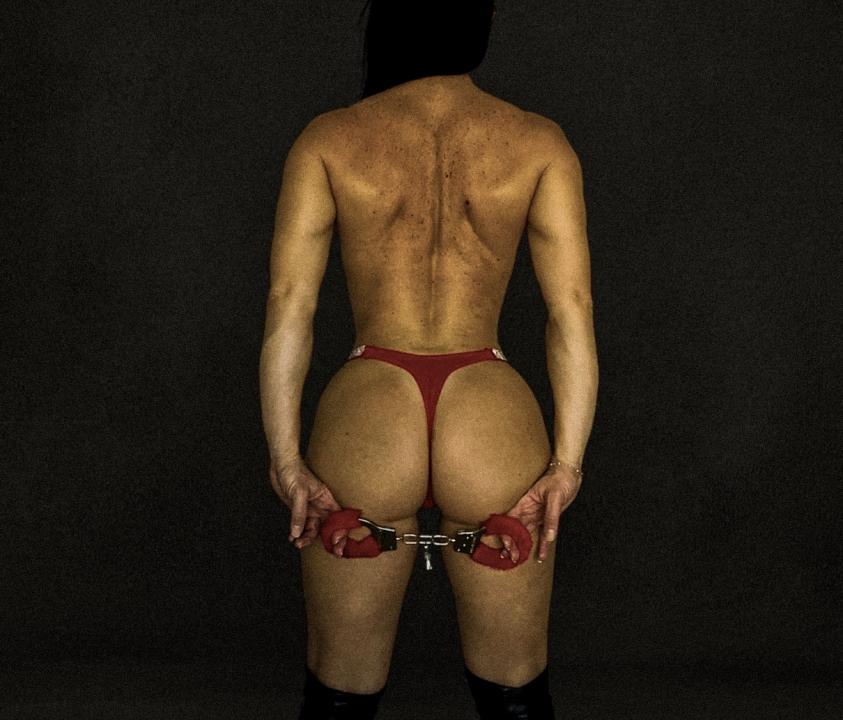 Webcam chat profile for KrissssCharming: Dominatrix