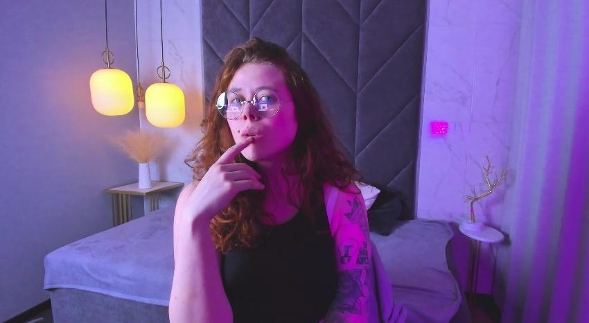 Webcam chat profile for SophiePure: Bondage & discipline