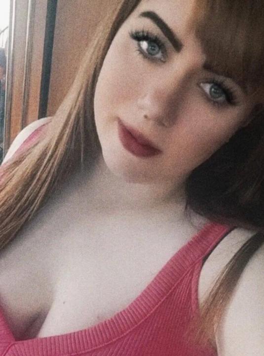 Webcam chat profile for SweetVelvet