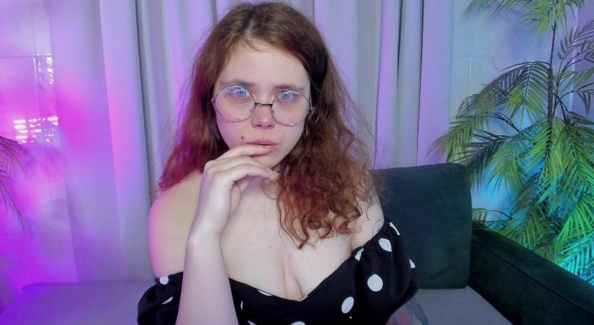 Webcam chat profile for SophiePure: Bondage & discipline