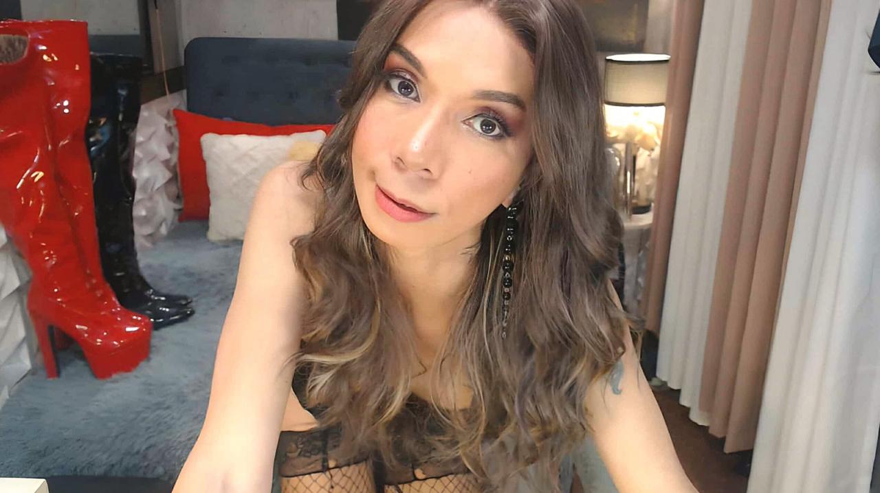 Webcam chat profile for CELINAFOX: Dominatrix