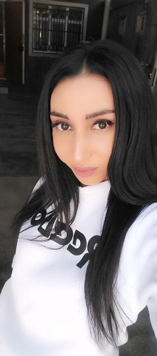 Webcam chat profile for Lum1a: Ask about my Hobbies