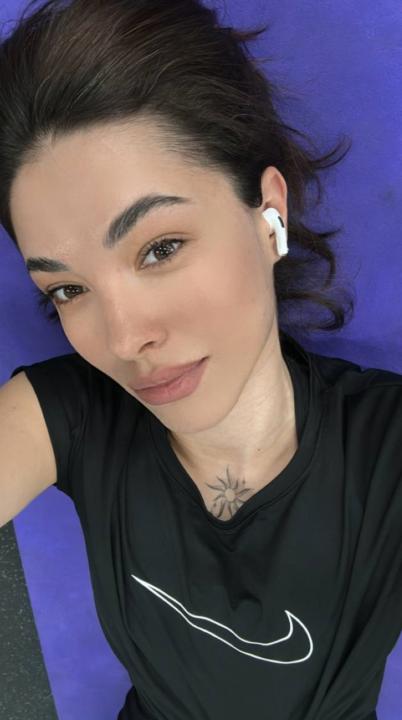 Webcam chat profile for Millane: Dancing