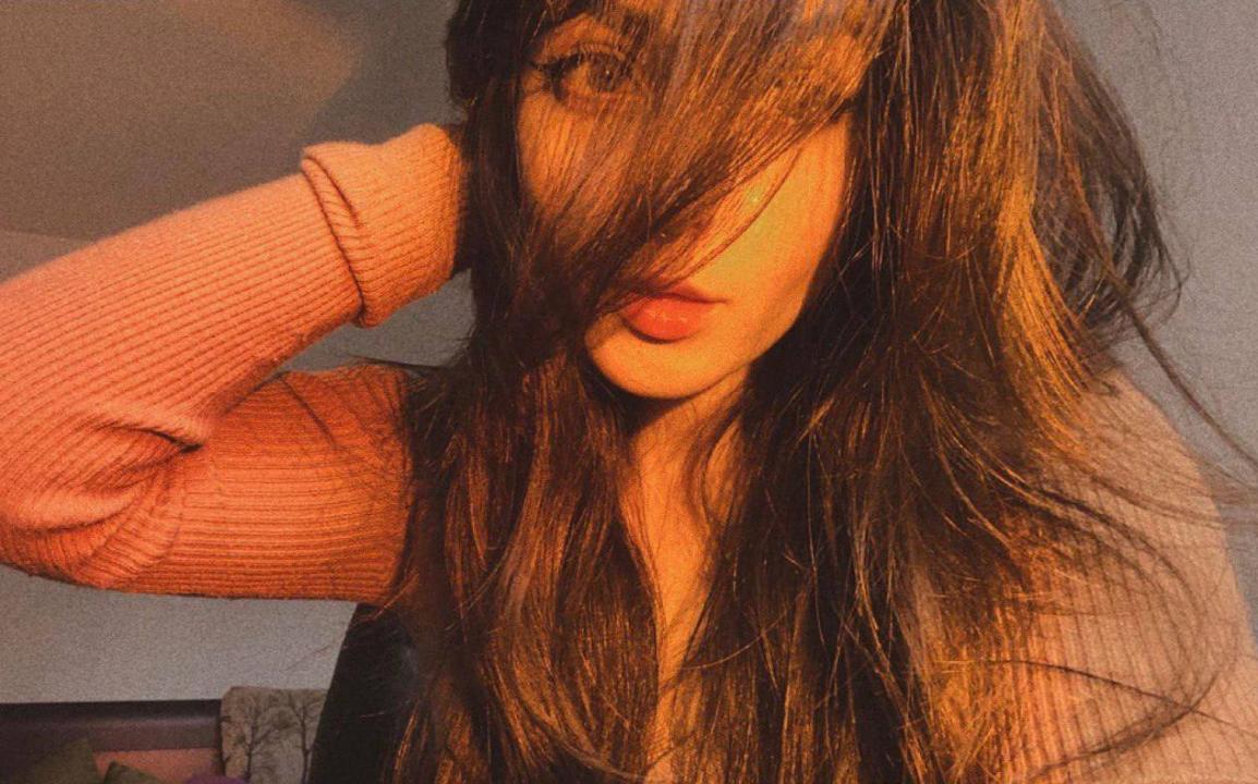 LIVE VideoChat with BellaSink