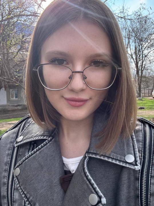 Webcam chat profile for EnchantingSiren: Ask about my Hobbies