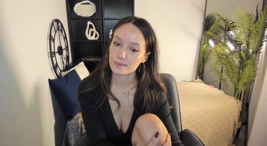 Webcam chat profile for AgnesGoddes: Legs, feet & shoes