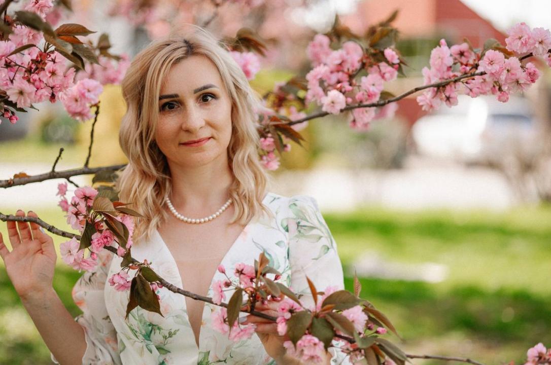 Webcam chat profile for CrystalShine: Outfits