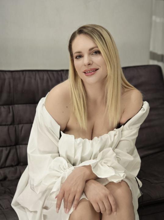 LIVE VideoChat with warmhug