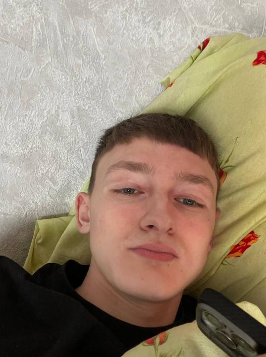 Webcam chat profile for MikkiForusq: Foot fetish