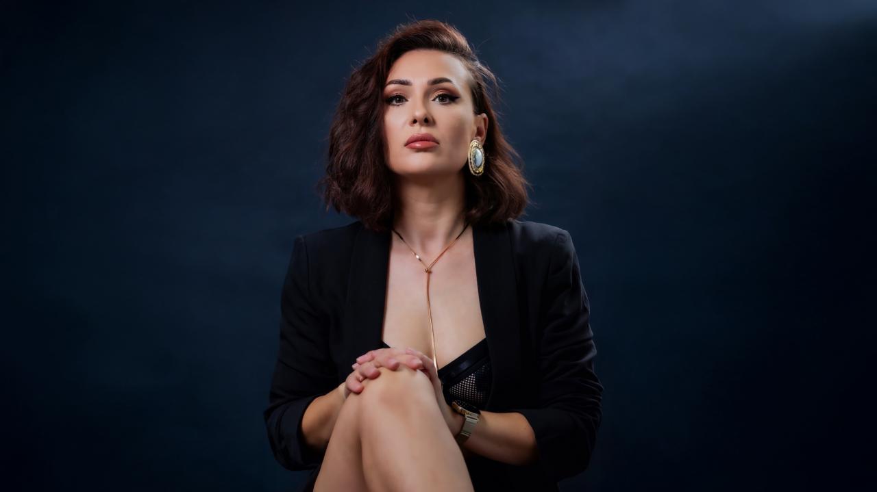 Webcam chat profile for Karina00: Dominatrix