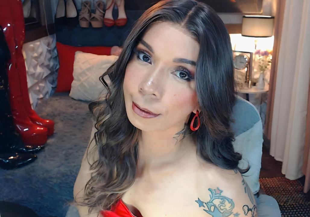 Webcam chat profile for CELINAFOX: Dominatrix