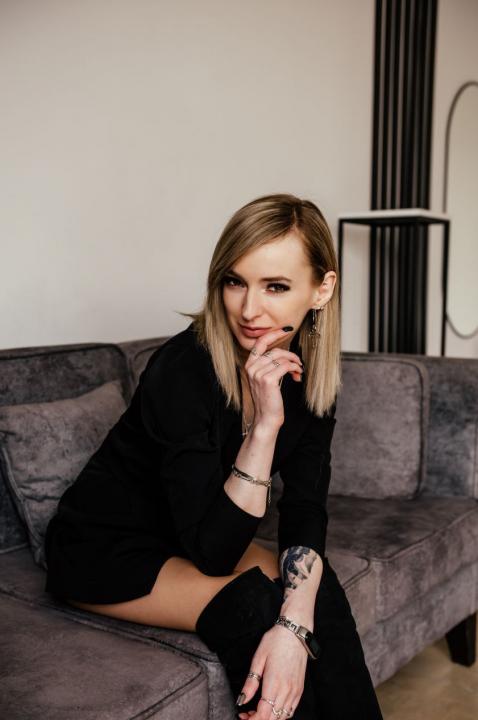 Webcam chat profile for GoldenWoman1