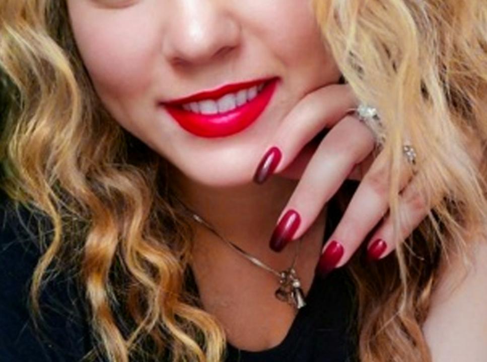 Webcam chat profile for AquamarineGold: Lingerie & stockings