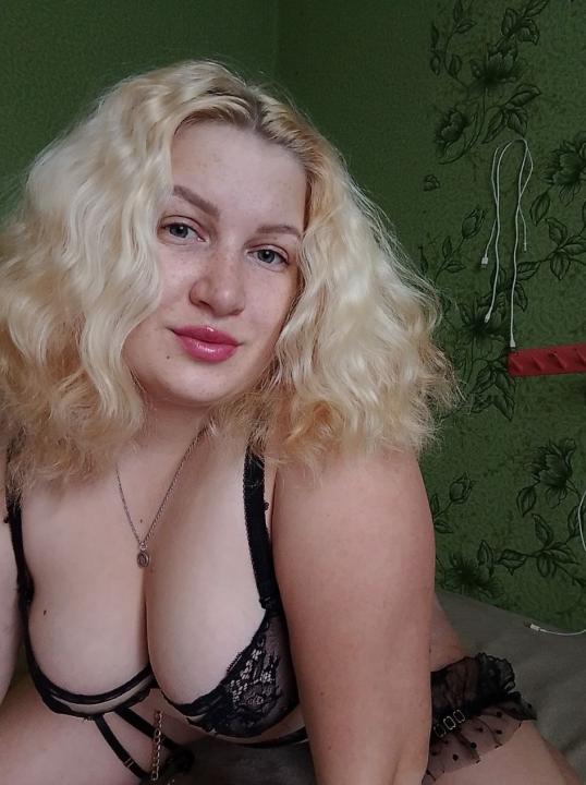 Webcam chat profile for Amarisse: Ask about my other activities