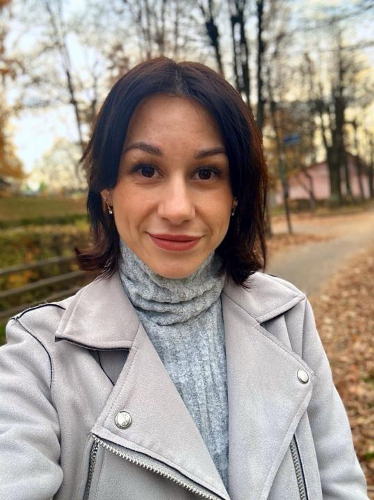 Webcam chat profile for BrownEyesDream: Legs, feet & shoes