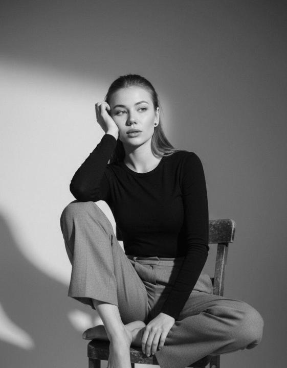 Webcam chat profile for JennaCashy: Legs, feet & shoes