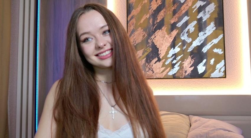 Webcam chat profile for SweetieMisss: Legs, feet & shoes