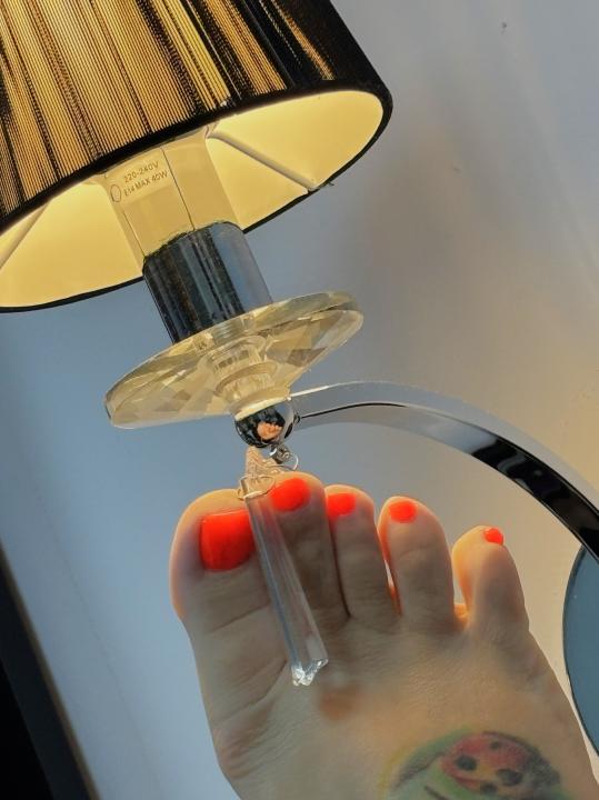 Webcam chat profile for HOTKRYSTAL75: Bondage & discipline