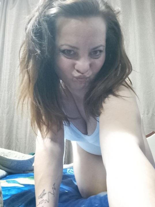 Webcam chat profile for JennCarter: Ask about my other interests