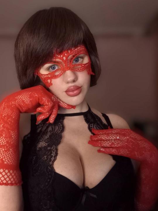 Webcam chat profile for MoonlitSiren