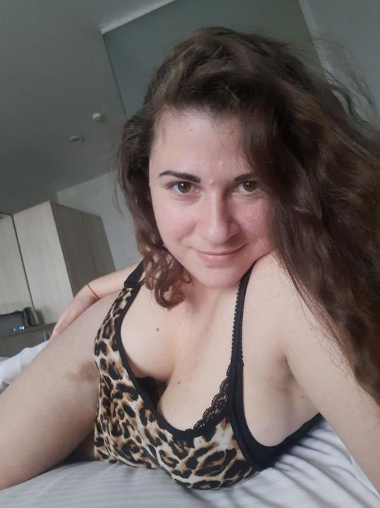 Webcam chat profile for Karinna: Ask about my Hobbies